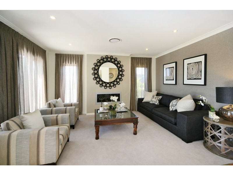 206 The Avenue, Peregian Springs QLD 4573