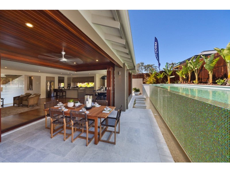 206 The Avenue, Peregian Springs QLD 4573