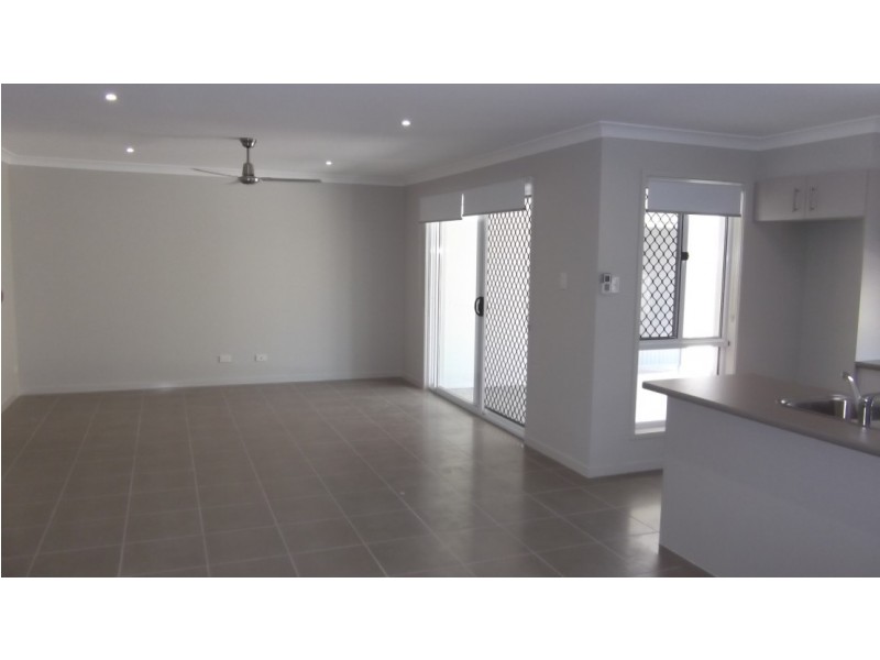 6 Augusta Circuit, Peregian Springs QLD 4573