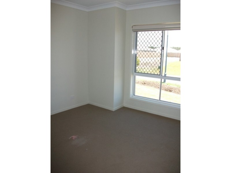 10 Goldenbell Place, Peregian Springs QLD 4573