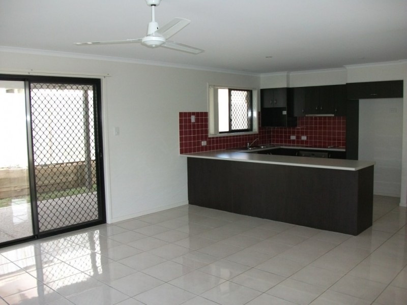 8 Sandhurst Crescent, Peregian Springs QLD 4573