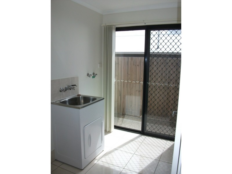 8 Sandhurst Crescent, Peregian Springs QLD 4573