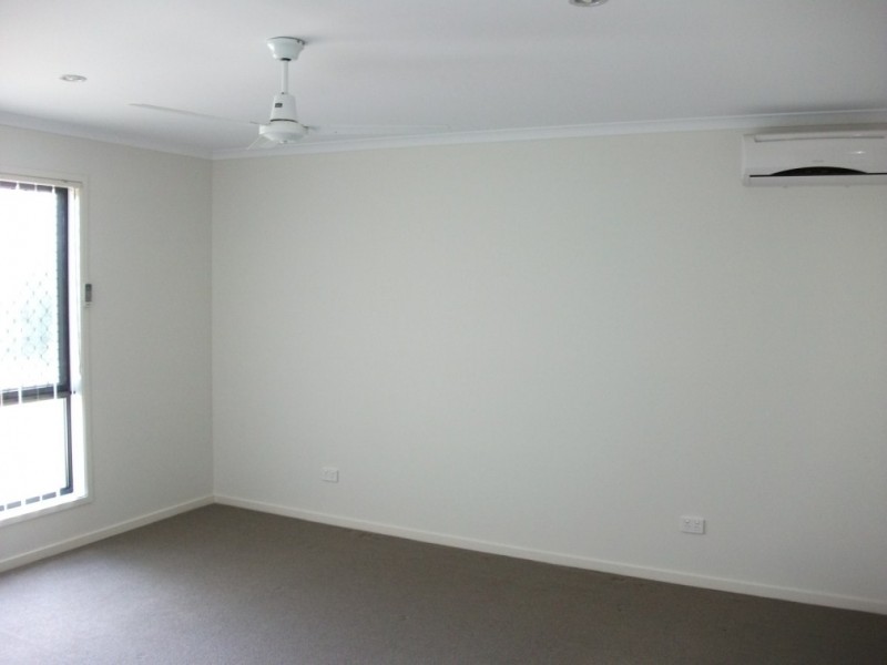 8 Sandhurst Crescent, Peregian Springs QLD 4573