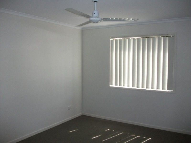 8 Sandhurst Crescent, Peregian Springs QLD 4573