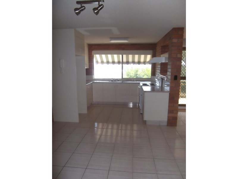 1/12 Kestrel Crescent, Peregian Beach QLD 4573