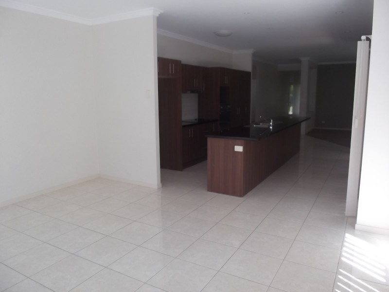 7 Dornoch Way, Peregian Springs QLD 4573