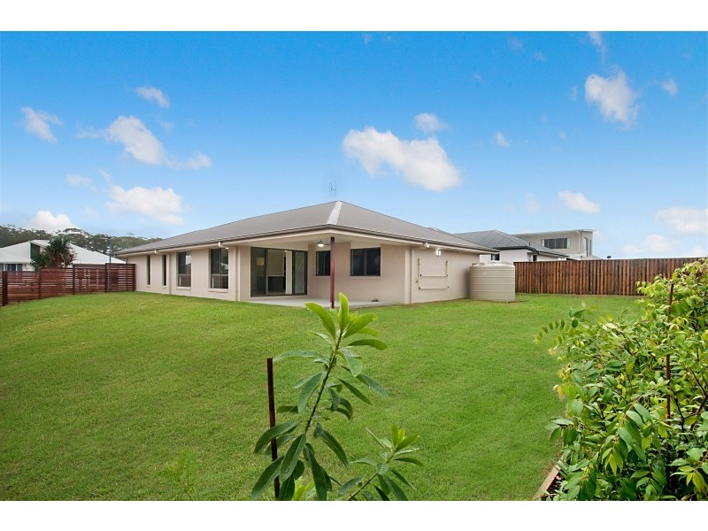 1 Oakbridge Way, Peregian Springs QLD 4573