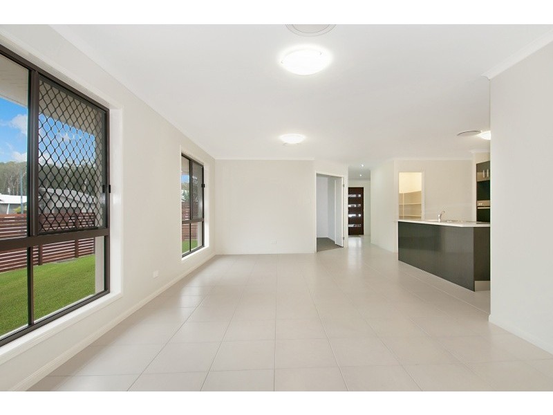 1 Oakbridge Way, Peregian Springs QLD 4573