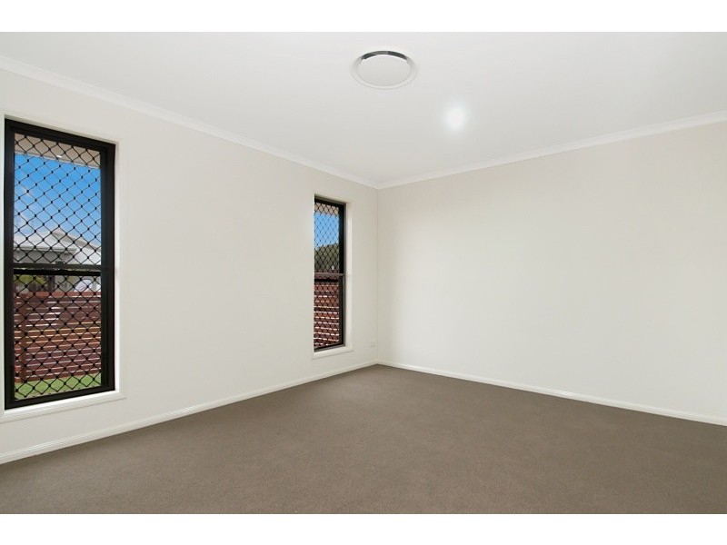 1 Oakbridge Way, Peregian Springs QLD 4573