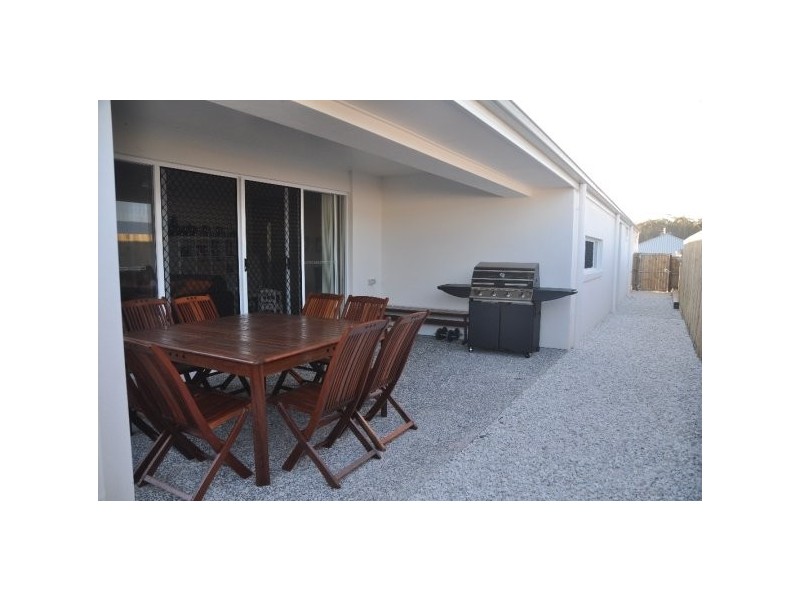 7 Maidstone Crescent, Peregian Springs QLD 4573