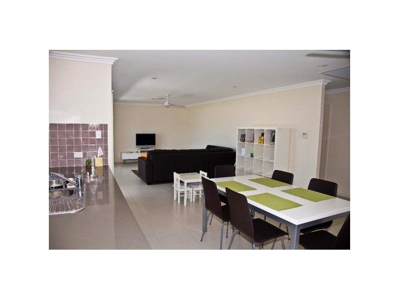 7 Maidstone Crescent, Peregian Springs QLD 4573