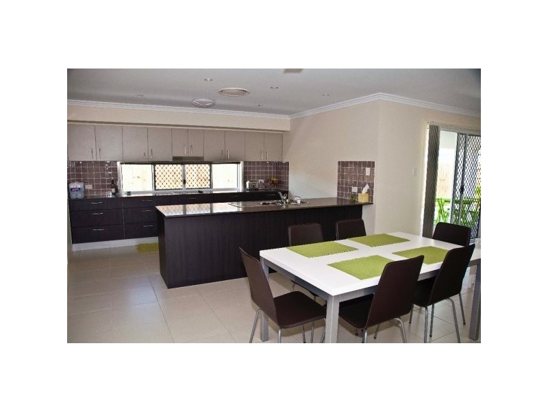 7 Maidstone Crescent, Peregian Springs QLD 4573