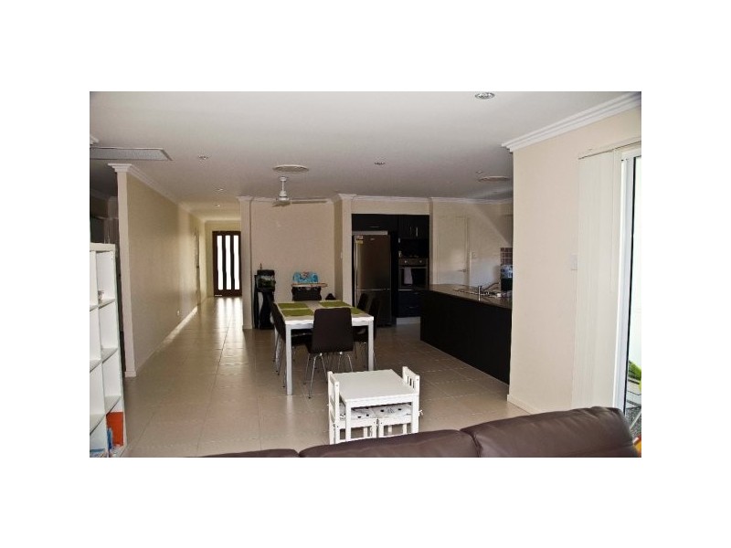 7 Maidstone Crescent, Peregian Springs QLD 4573