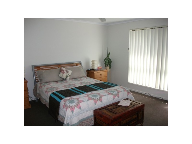 16 Longcove Place, Peregian Springs QLD 4573