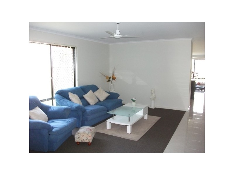 16 Longcove Place, Peregian Springs QLD 4573