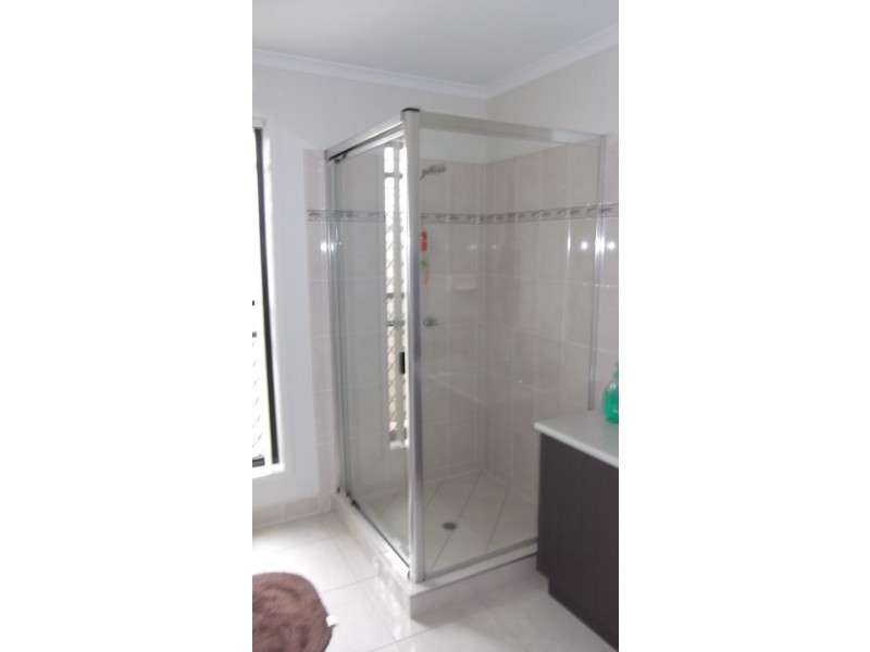 16 Longcove Place, Peregian Springs QLD 4573