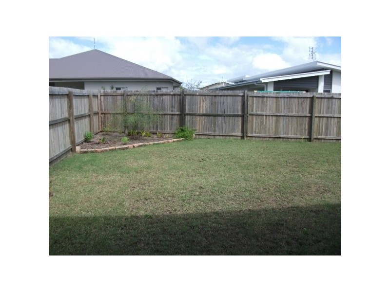 16 Longcove Place, Peregian Springs QLD 4573