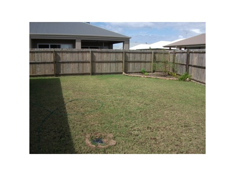 16 Longcove Place, Peregian Springs QLD 4573