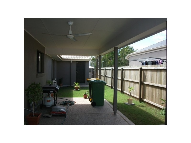 16 Longcove Place, Peregian Springs QLD 4573