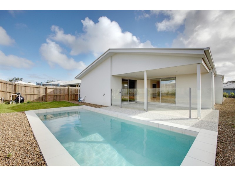 44 Selkirk Way, Peregian Springs QLD 4573