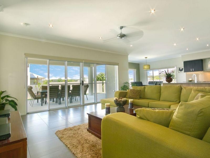 20 Maddens Crescent, Peregian Springs QLD 4573