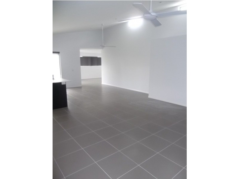 14 Oakbridge Way, Peregian Springs QLD 4573