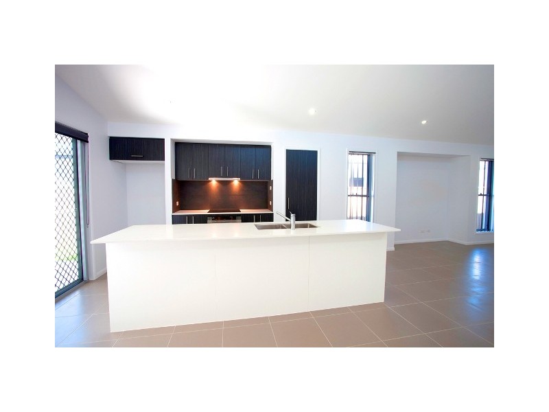 5 Gainsborough Crescent, Peregian Springs QLD 4573