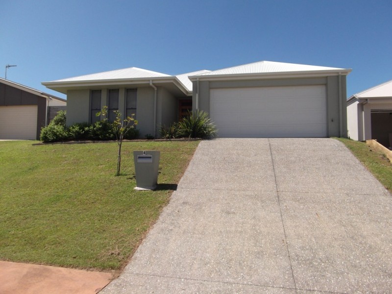 4 Goldenbell Place, Peregian Springs QLD 4573