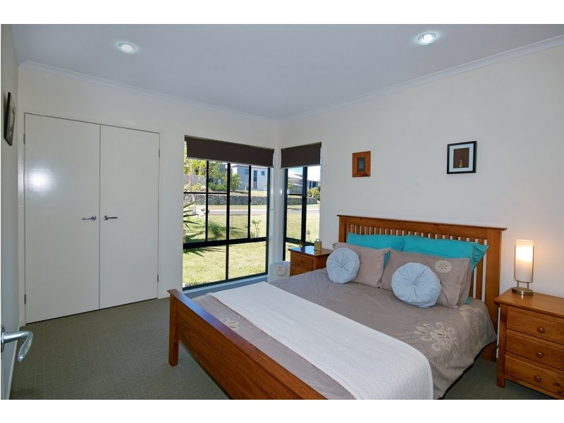 25 Riviera Crescent, Peregian Springs QLD 4573