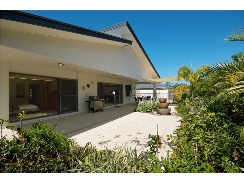 25 Riviera Crescent, Peregian Springs QLD 4573