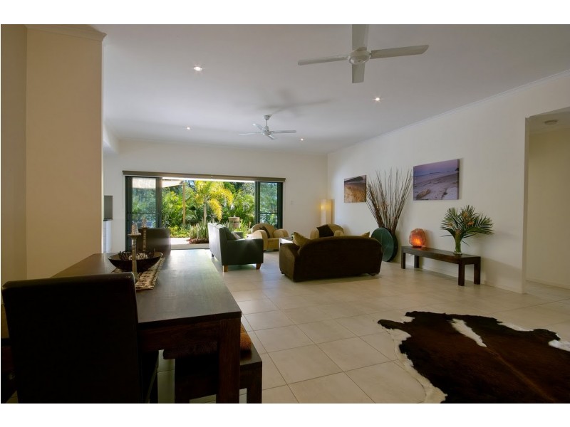 25 Riviera Crescent, Peregian Springs QLD 4573