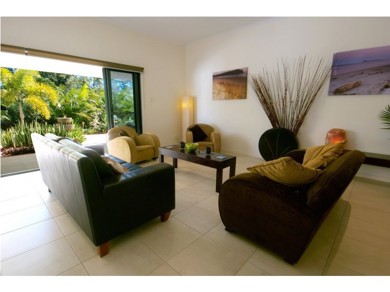 25 Riviera Crescent, Peregian Springs QLD 4573