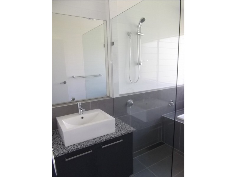 198 The Avenue, Peregian Springs QLD 4573