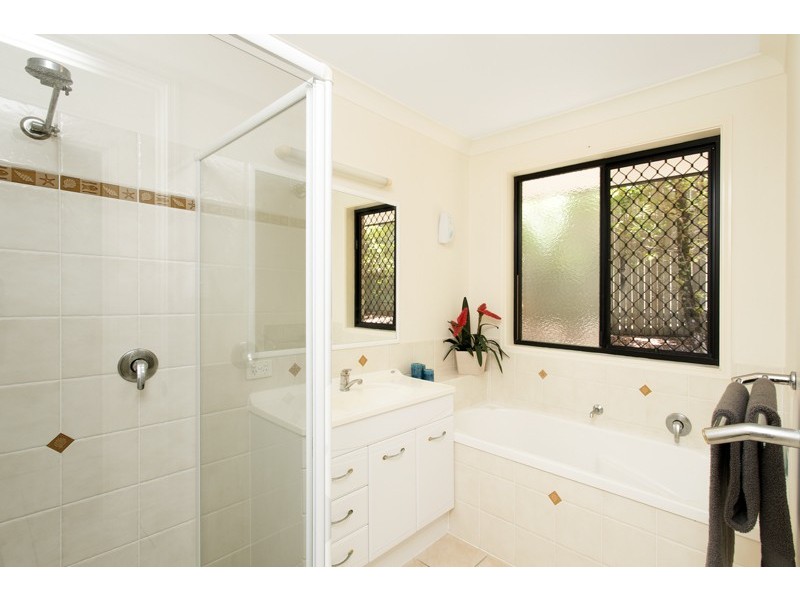 12 Glenoak Avenue, Peregian Springs QLD 4573