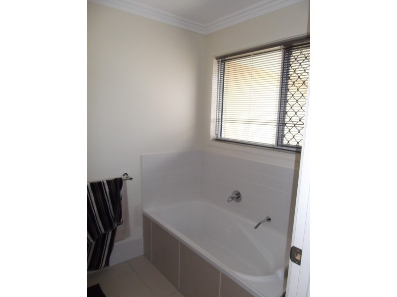 36 Maidstone Crescent, Peregian Springs QLD 4573