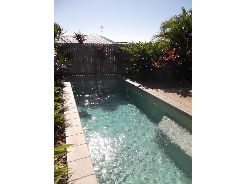 5 Selkirk Way, Peregian Springs QLD 4573