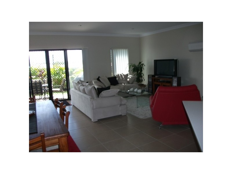 5 Selkirk Way, Peregian Springs QLD 4573