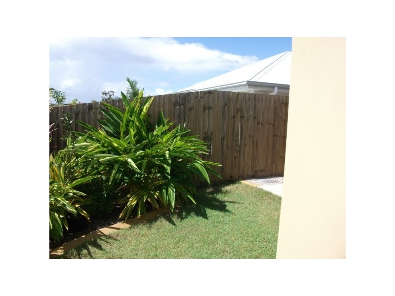 5 Selkirk Way, Peregian Springs QLD 4573