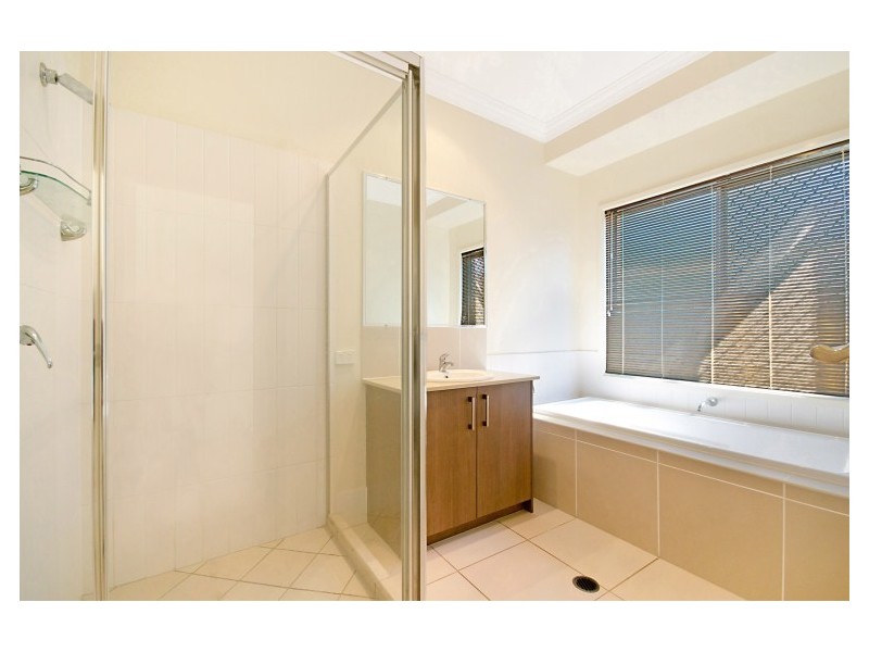 3 Selkirk Way, Peregian Springs QLD 4573