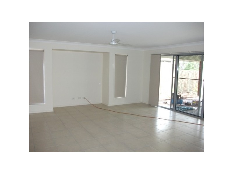 13 Longcove Place, Peregian Springs QLD 4573