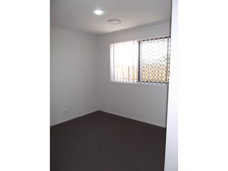 4 Oakbridge Way, Peregian Springs QLD 4573