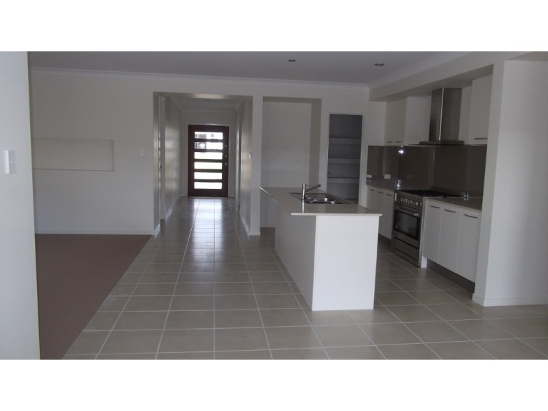 33 Glen Abby Avenue, Peregian Springs QLD 4573