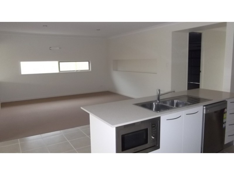 33 Glen Abby Avenue, Peregian Springs QLD 4573