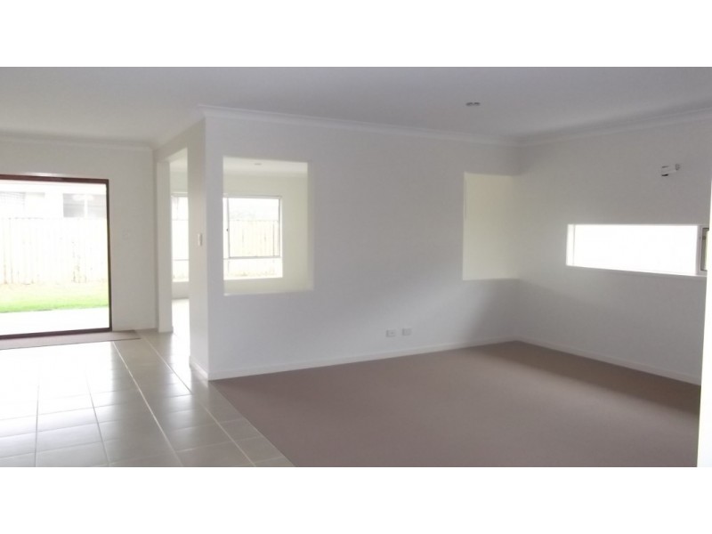 33 Glen Abby Avenue, Peregian Springs QLD 4573