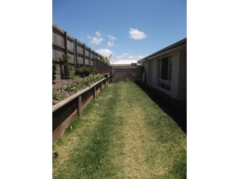 32 Maidstone Crescent, Peregian Springs QLD 4573