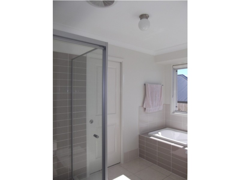 32 Maidstone Crescent, Peregian Springs QLD 4573