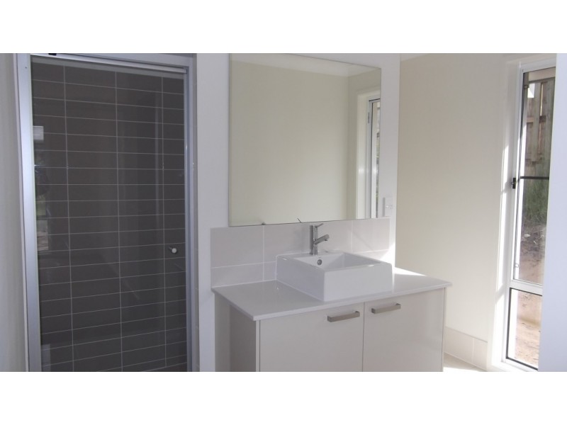 32 Maidstone Crescent, Peregian Springs QLD 4573