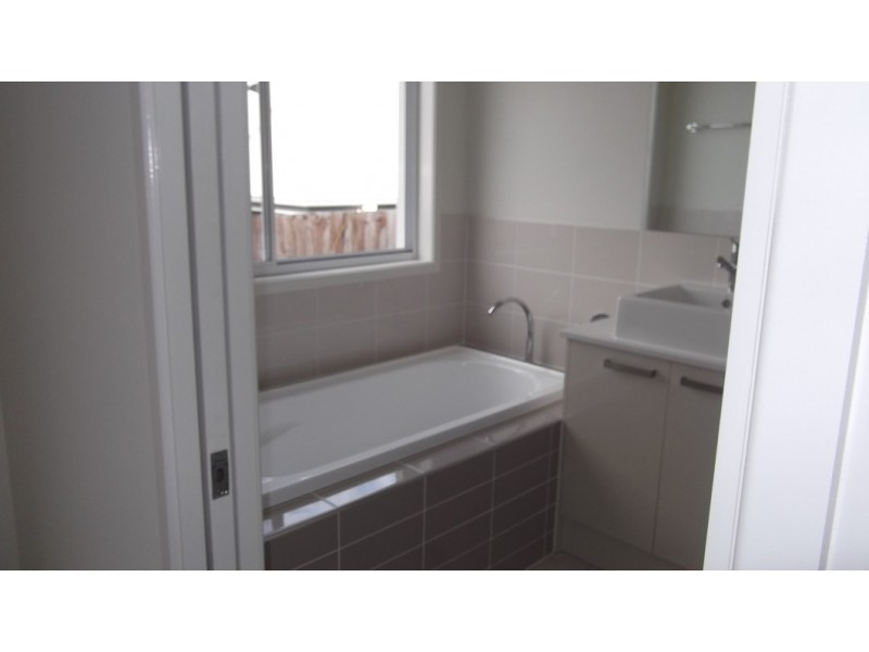 32 Maidstone Crescent, Peregian Springs QLD 4573