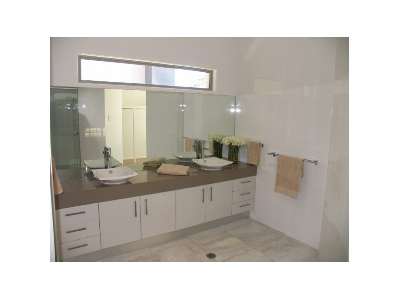 162 The Avenue, Peregian Springs QLD 4573