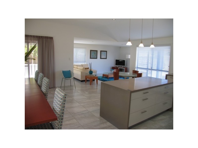 162 The Avenue, Peregian Springs QLD 4573